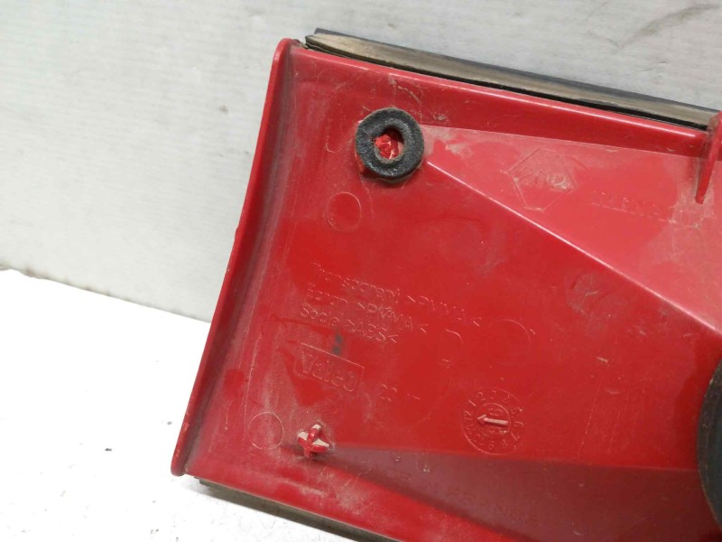 Recambio de piloto trasero derecho para renault safrane (b54) 2.1 turbodiesel referencia OEM IAM   INTERIOR