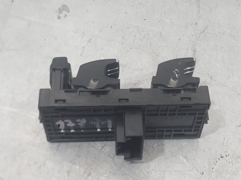 Recambio de mando elevalunas delantero izquierdo para seat leon (kl1, klg) 1.5 etsi referencia OEM IAM 5G0959857E C/MANDO RETROV