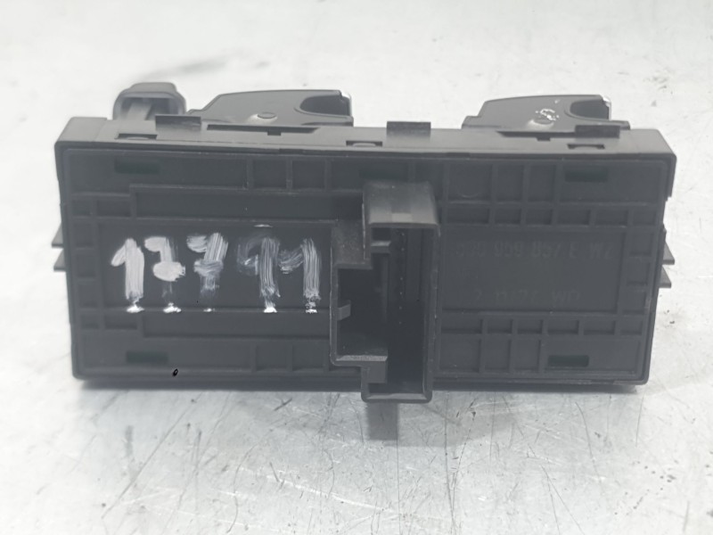Recambio de mando elevalunas delantero izquierdo para seat leon (kl1, klg) 1.5 etsi referencia OEM IAM 5G0959857E C/MANDO RETROV