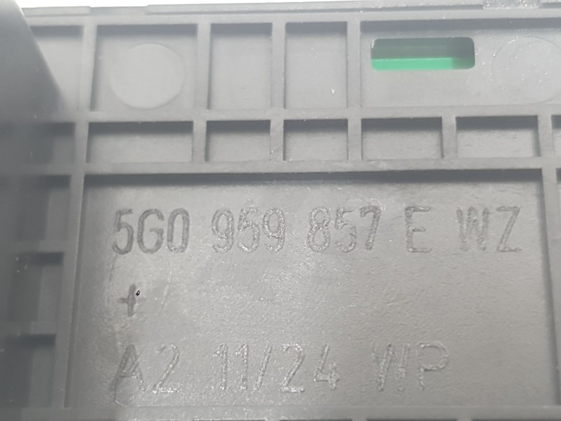Recambio de mando elevalunas delantero izquierdo para seat leon (kl1, klg) 1.5 etsi referencia OEM IAM 5G0959857E C/MANDO RETROV