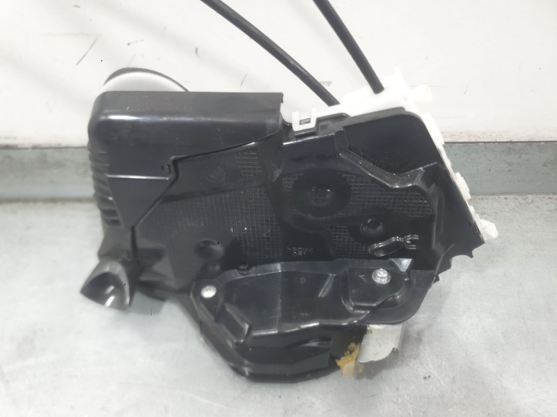 Recambio de cerradura puerta delantera derecha para toyota yaris (_p13_) 1.5 hybrid (nhp130_) referencia OEM IAM U3111130F3  