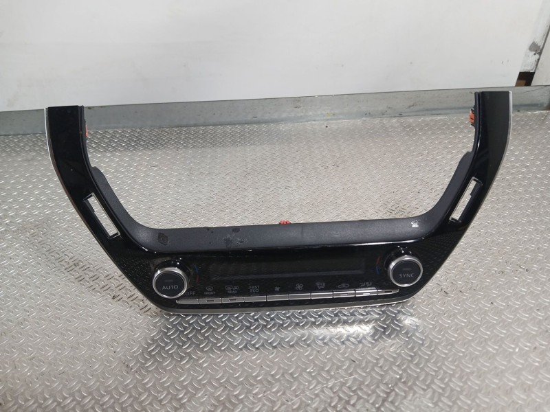 Recambio de mando climatizador para toyota corolla sedán (_e21_) 1.8 vvti hybrid (zwe211, mzea12) referencia OEM IAM   
