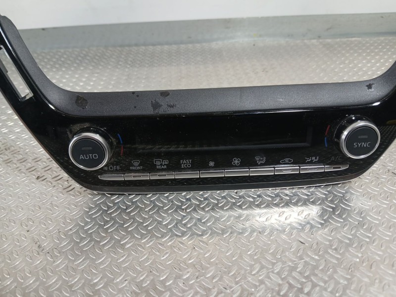 Recambio de mando climatizador para toyota corolla sedán (_e21_) 1.8 vvti hybrid (zwe211, mzea12) referencia OEM IAM   