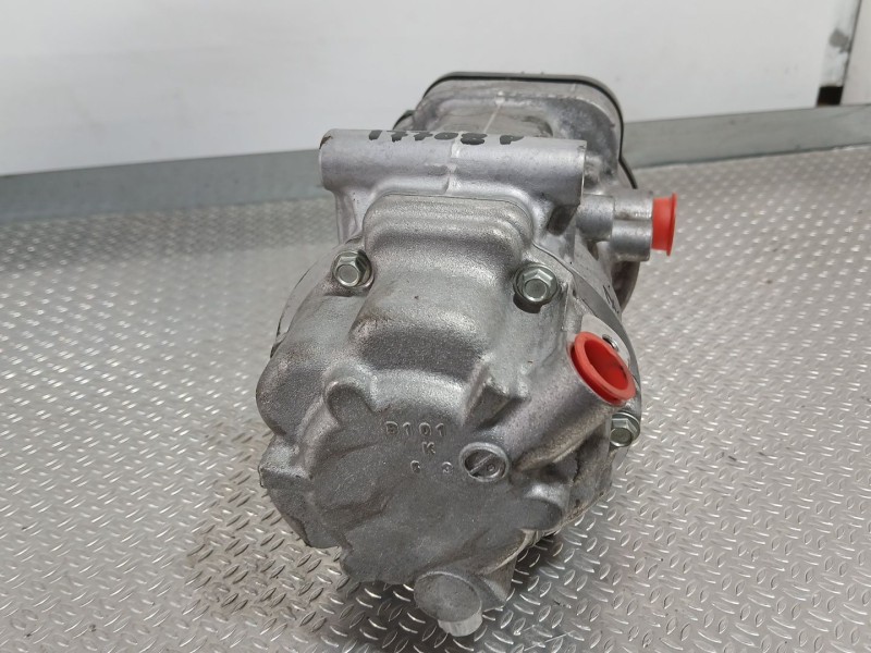 Recambio de compresor aire acondicionado para toyota corolla sedán (_e21_) 1.8 vvti hybrid (zwe211, mzea12) referencia OEM IAM 8