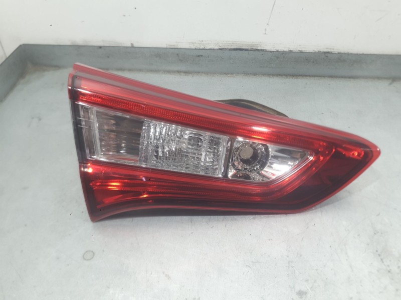 Recambio de piloto trasero izquierdo interior para toyota yaris (_p13_) 1.0 (ksp130) referencia OEM IAM   