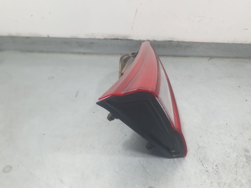 Recambio de piloto trasero izquierdo interior para toyota yaris (_p13_) 1.0 (ksp130) referencia OEM IAM   