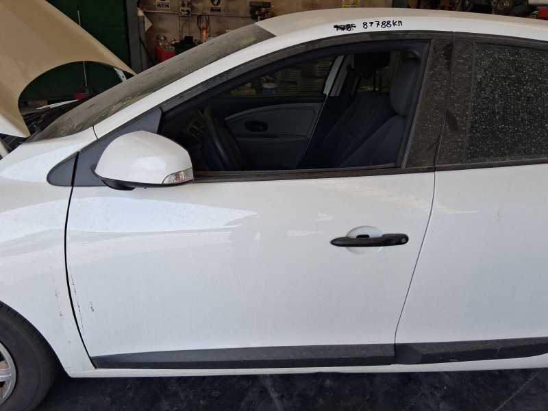 Recambio de puerta delantera izquierda para renault megane iii hatchback (bz0/1_, b3_) 1.5 dci referencia OEM IAM 801016886R ROZ