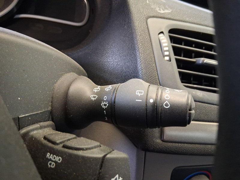 Recambio de mando luces y limpia para renault megane iii hatchback (bz0/1_, b3_) 1.5 dci referencia OEM IAM 255670016R  