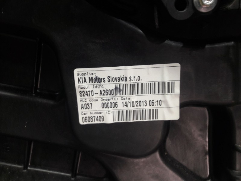 Recambio de elevalunas delantero izquierdo para kia cee´d (jd) 1.6 crdi 110 referencia OEM IAM 82471A2700  