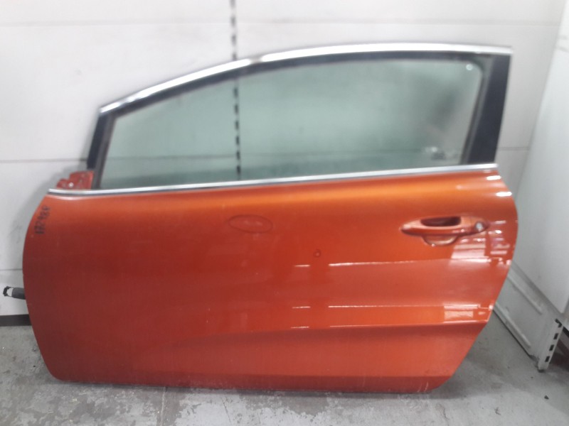 Recambio de puerta delantera izquierda para kia cee´d (jd) 1.6 crdi 110 referencia OEM IAM 76003A2700  