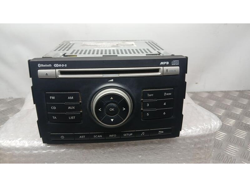 Recambio de sistema audio / radio cd para kia cee´d active referencia OEM IAM 961601H050 CONTINENTAL A2C53354153