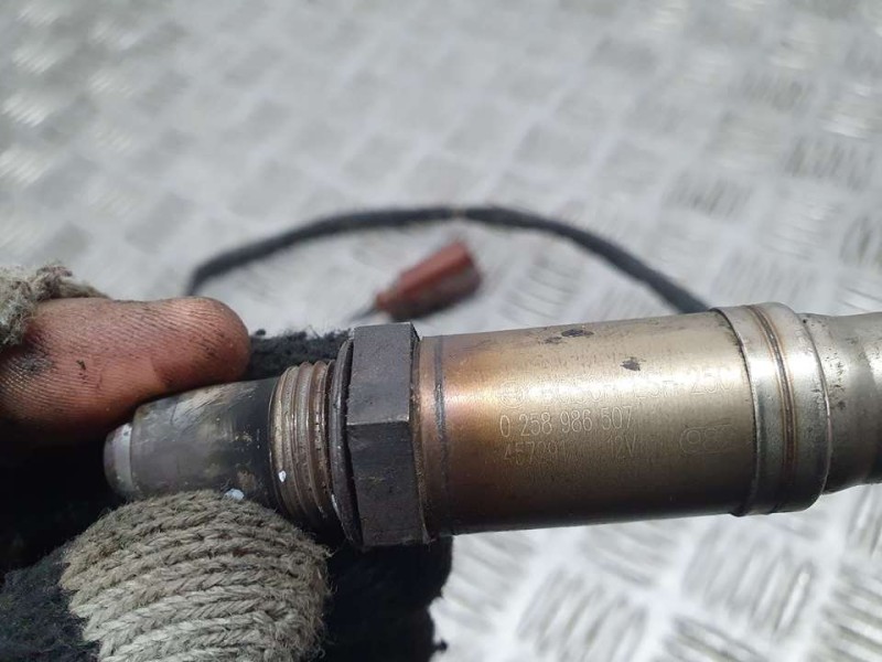 Recambio de sonda lambda para volkswagen passat berlina (3b3) comfortline referencia OEM IAM 457291 0258986507 BOSCH