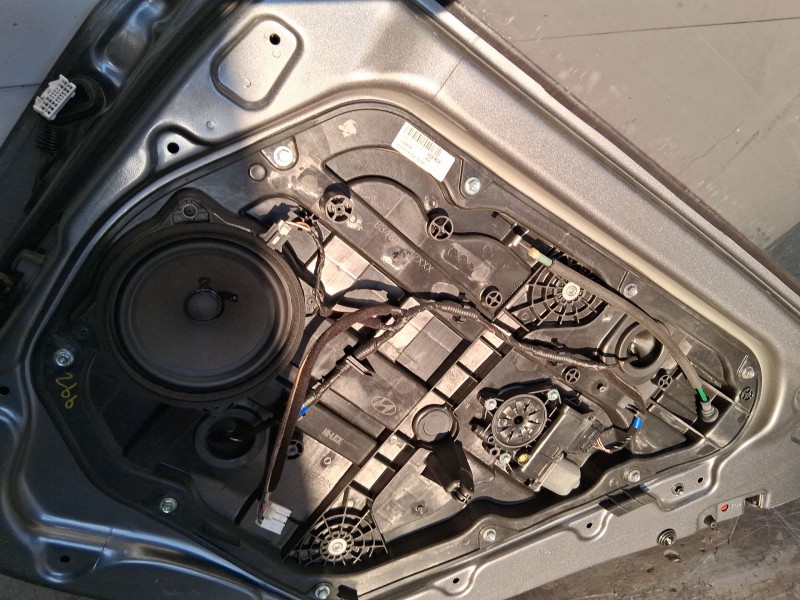 Recambio de elevalunas trasero derecho para hyundai i40 i (vf) 1.7 crdi referencia OEM IAM 834813Z000  