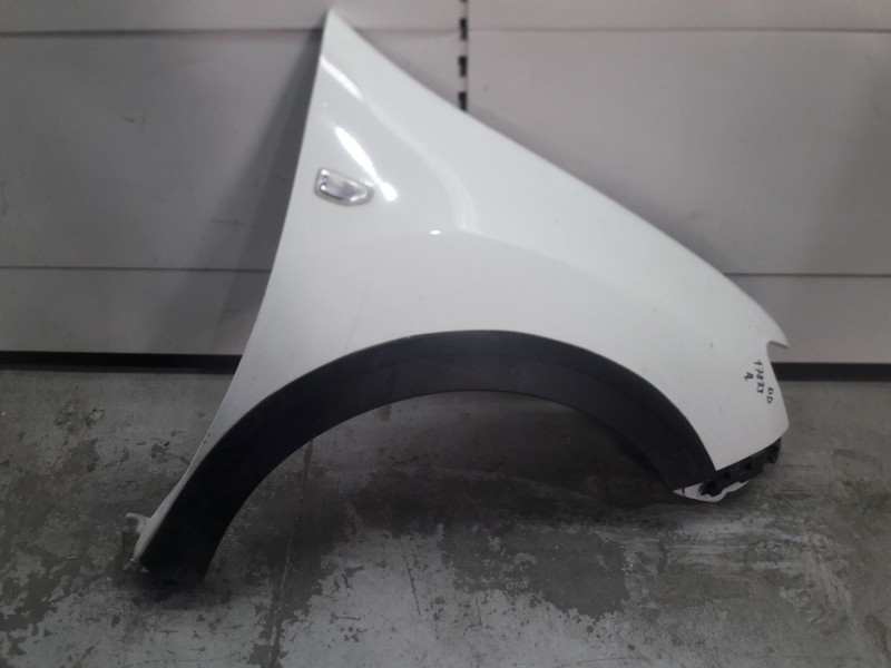 Recambio de aleta delantera derecha para dacia sandero ii (b8_) 1.5 blue dci 95 (b8jl) referencia OEM IAM 631000142R  