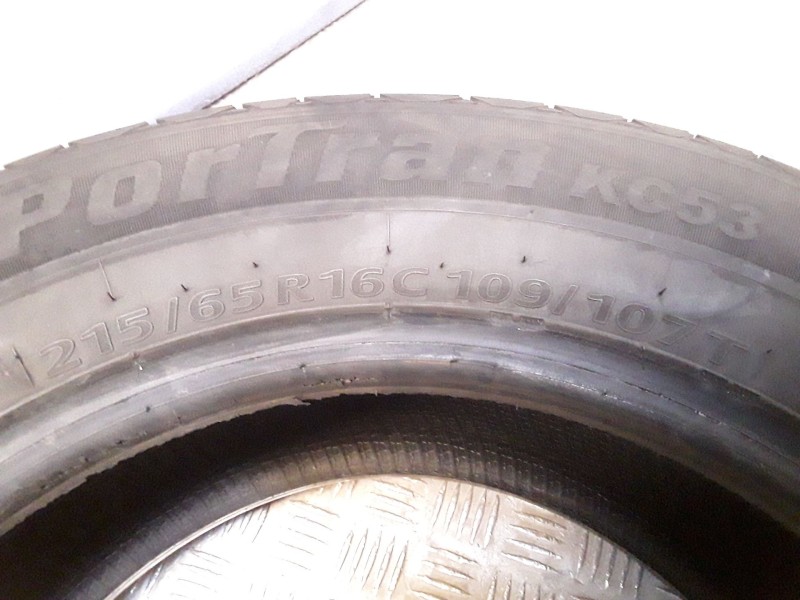 Recambio de neumatico pareja para neumaticos reutilizados - referencia OEM IAM 2156516C109107T KUMHO 215/65/16C/109-107T