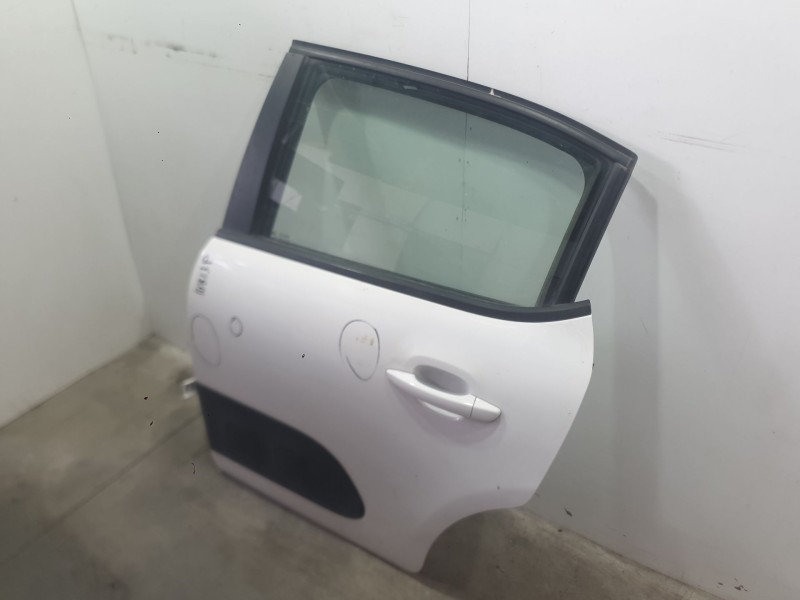 Recambio de puerta trasera izquierda para citroën c3 iii (sx) 1.2 puretech 82 referencia OEM IAM 9812716780  