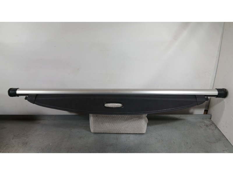 Recambio de bandeja trasera para kia carens iv 1.6 gdi referencia OEM IAM 85910A4000WK  