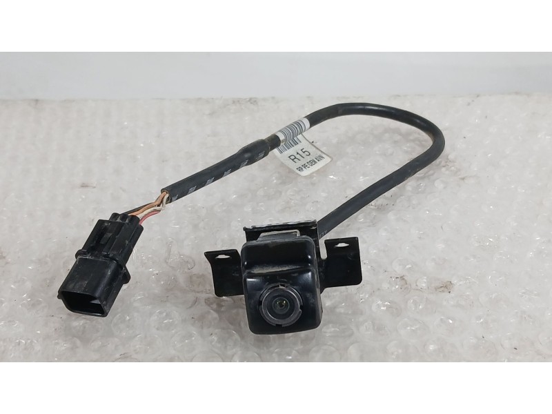 Recambio de camara vision trasera para kia carens iv 1.6 gdi referencia OEM IAM 95760A4150  