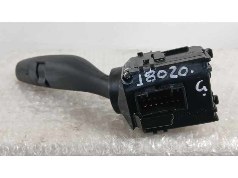 Recambio de mando limpia para kia carens iv 1.6 gdi referencia OEM IAM   