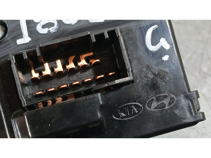 Recambio de mando limpia para kia carens iv 1.6 gdi referencia OEM IAM   