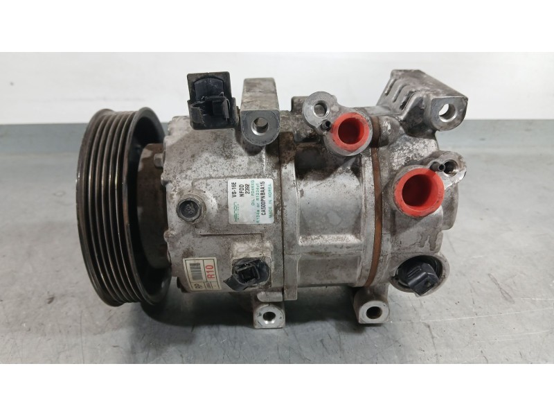Recambio de compresor aire acondicionado para kia carens iv 1.6 gdi referencia OEM IAM 97701A4101  