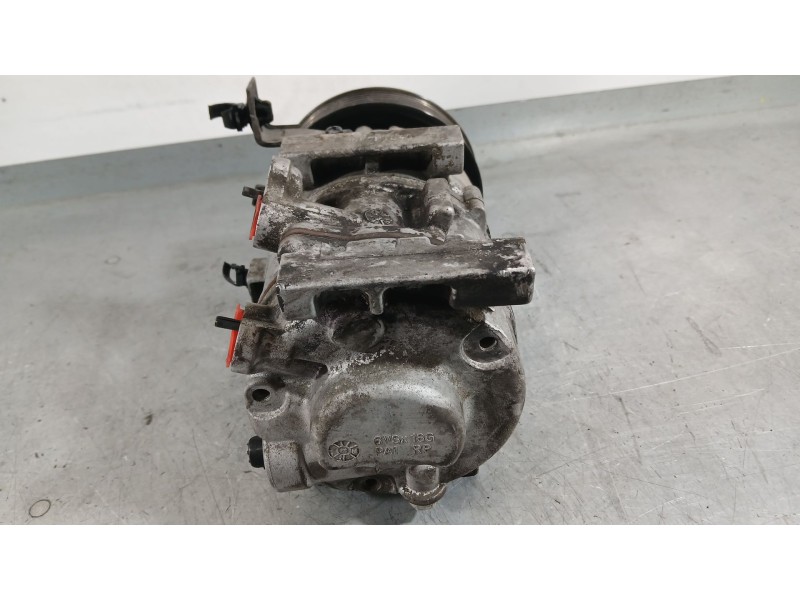 Recambio de compresor aire acondicionado para kia carens iv 1.6 gdi referencia OEM IAM 97701A4101  