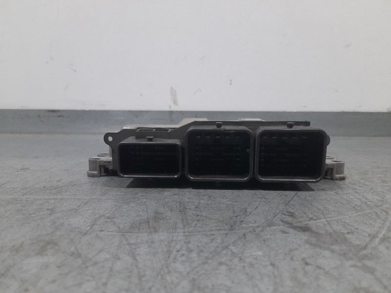 Recambio de centralita motor uce para peugeot 308 i (4a_, 4c_) 1.6 hdi referencia OEM IAM 9666729580 BOSCH 281019817