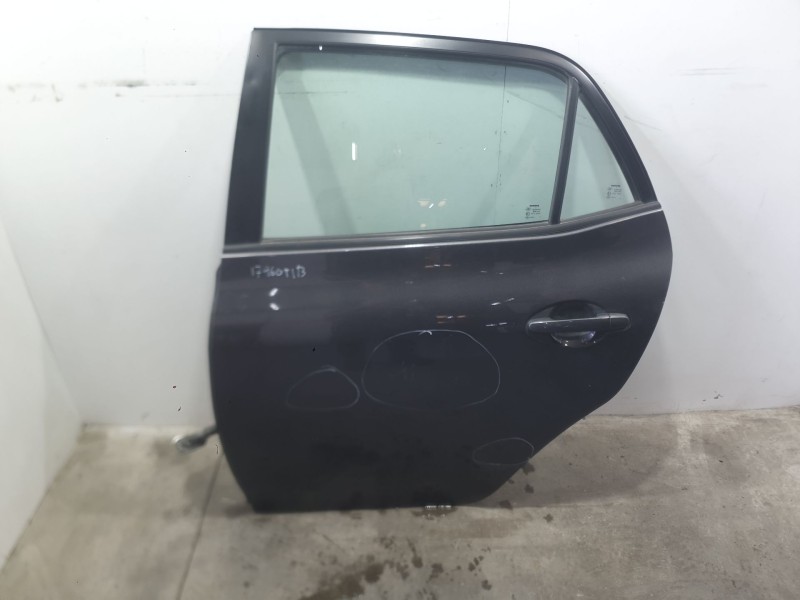 Recambio de puerta trasera izquierda para toyota auris (_e15_) 1.4 d-4d (nde150_) referencia OEM IAM 6700402260  