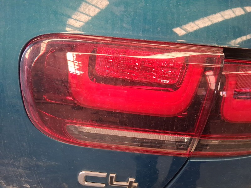 Recambio de piloto trasero derecho interior para citroën c4 cactus 1.2 thp 110 referencia OEM IAM 9821352180  