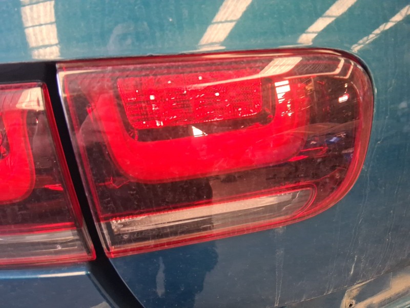 Recambio de piloto trasero izquierdo interior para citroën c4 cactus 1.2 thp 110 referencia OEM IAM 9821352780  