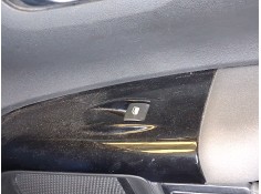 MANDO ELEVALUNAS DELANTERO DERECHO 98044803ZD 