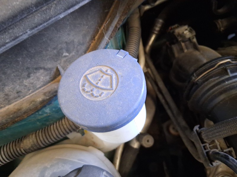 Recambio de deposito limpia para citroën c4 cactus 1.2 thp 110 referencia OEM IAM 9801973680  