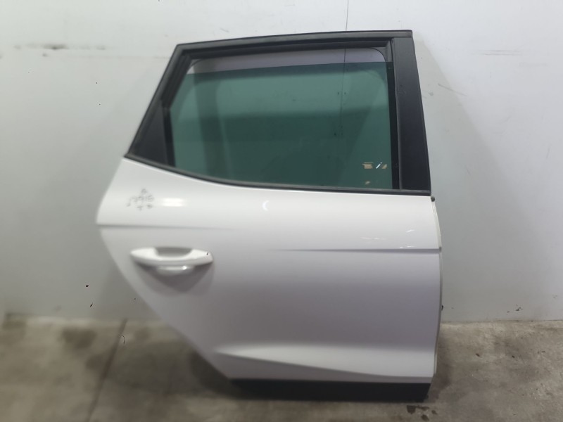 Recambio de puerta trasera derecha para seat arona (kj7, kjp) 1.0 tsi referencia OEM IAM 6F9833052E  