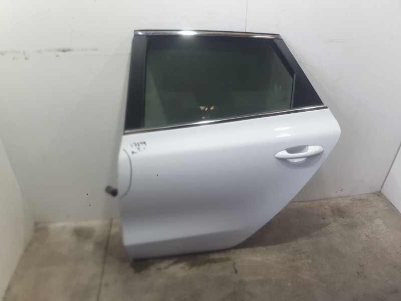 Recambio de puerta trasera izquierda para kia cee´d sportswagon (jd) 1.6 crdi 136 referencia OEM IAM 77003A2200  
