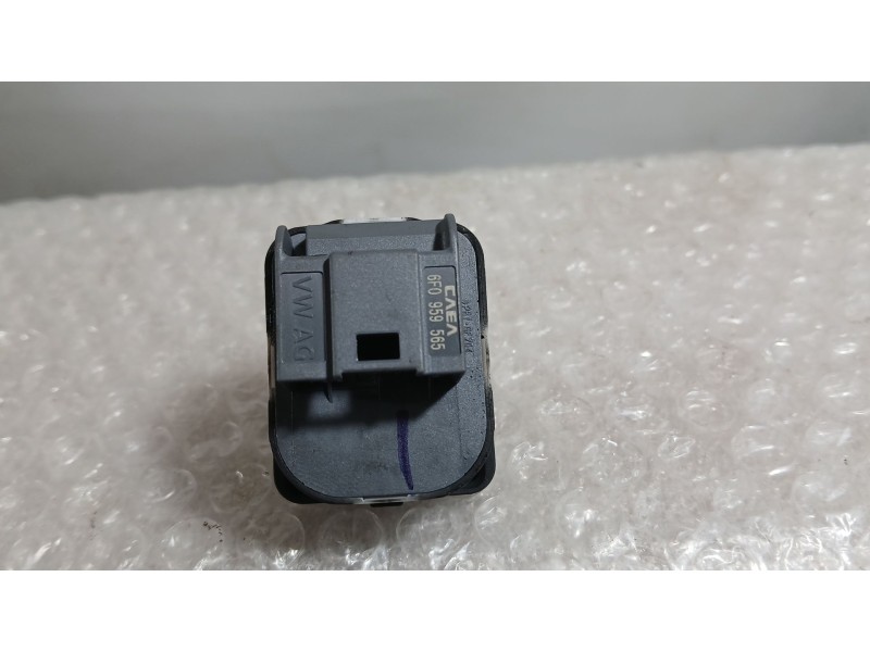 Recambio de mando retrovisor para seat arona style edition referencia OEM IAM 6F0959565  