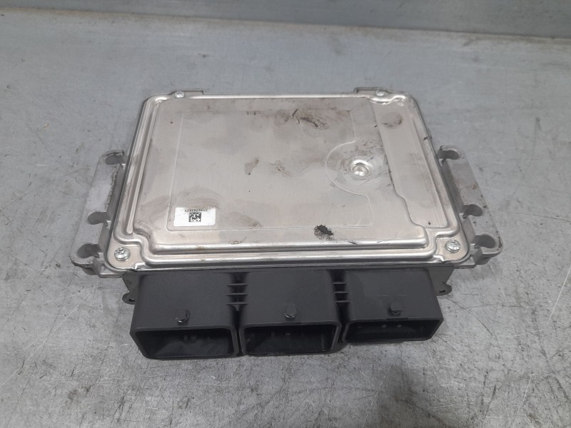 Recambio de centralita motor uce para peugeot 308 i (4a_, 4c_) 1.6 hdi referencia OEM IAM 9666729580 BOSCH 281019817