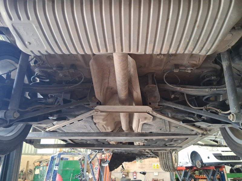 Recambio de puente trasero para bmw x1 (f48) sdrive 18 d referencia OEM IAM 33306851560 DISCO C/ABS Y 5 TORNILLOS 