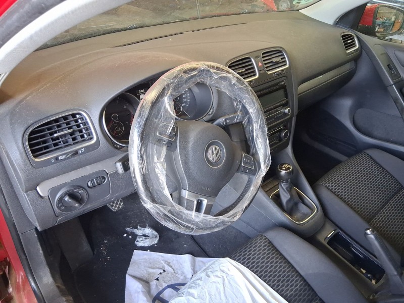 volkswagen golf vi (5k1) del año 2011
