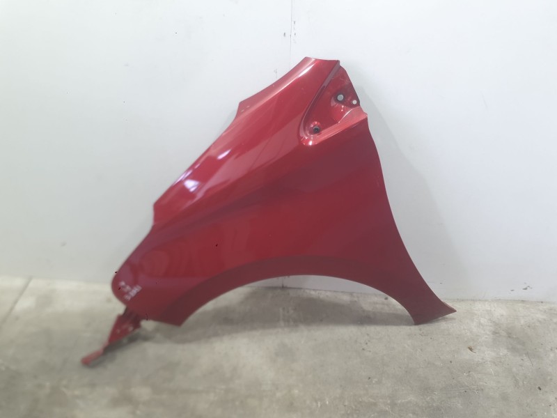 Recambio de aleta delantera izquierda para peugeot 208 i (ca_, cc_) 1.2 vti 82 referencia OEM IAM 9672994980  