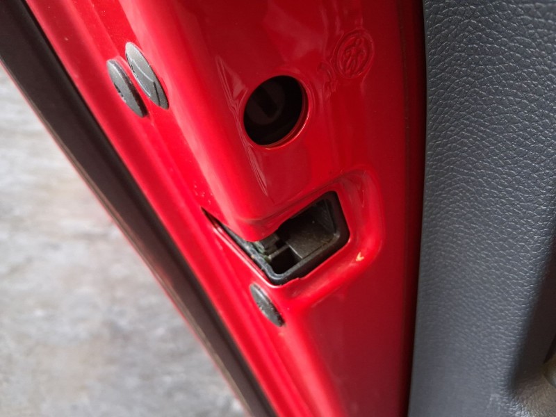 Recambio de cerradura puerta trasera izquierda para volkswagen golf vi (5k1) 1.4 tsi referencia OEM IAM 5K4839015AE  