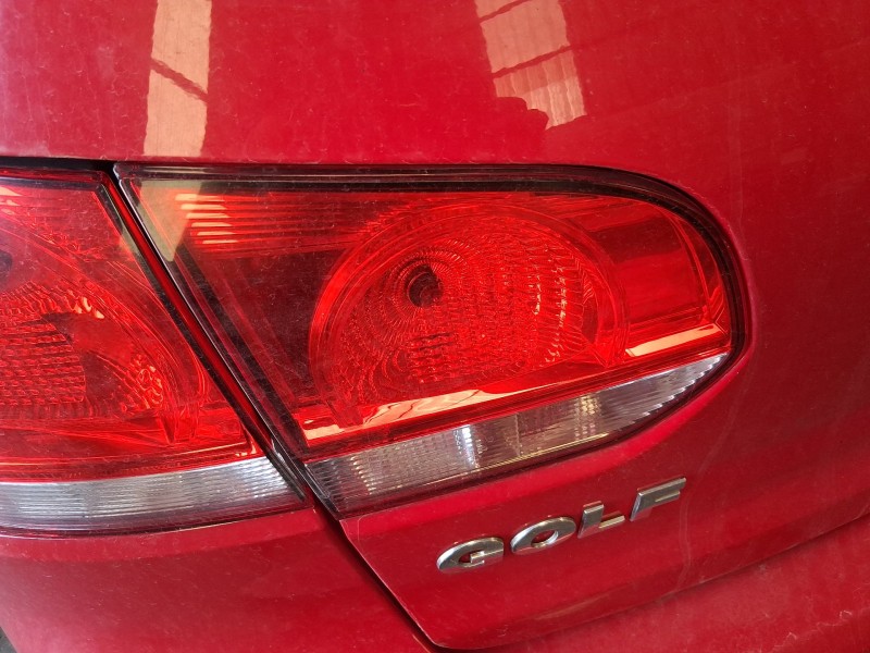 Recambio de piloto trasero izquierdo interior para volkswagen golf vi (5k1) 1.4 tsi referencia OEM IAM 5K0945093AA 5K0945093AB 