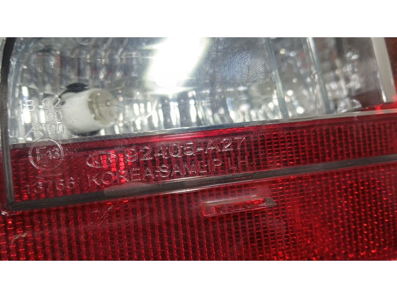 Recambio de piloto trasero izquierdo paragolpes para kia cee´d (jd) 1.6 crdi 110 referencia OEM IAM 92405A2700  