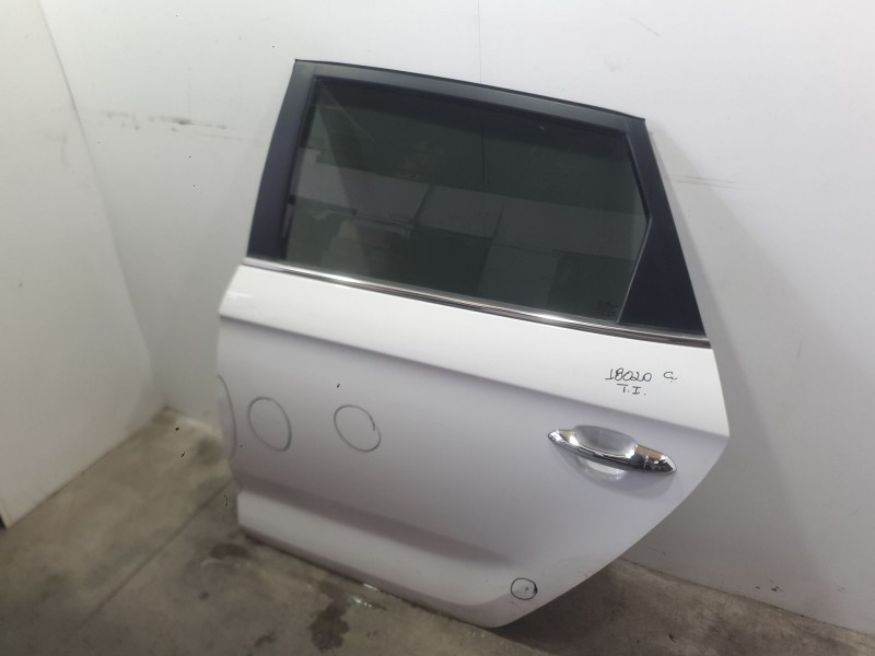 Recambio de puerta trasera izquierda para kia carens iv 1.6 gdi referencia OEM IAM 77003A4000  