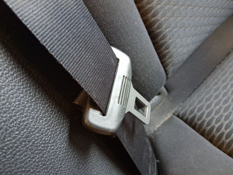 Recambio de cinturon seguridad trasero derecho para volkswagen golf vi (5k1) 1.4 tsi referencia OEM IAM 1K6857806AARAA  