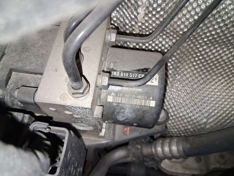 Recambio de abs para volkswagen golf vi (5k1) 1.4 tsi referencia OEM IAM 1K0614517DEBEF  