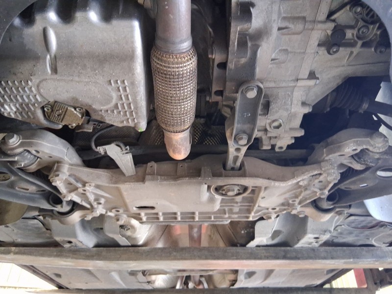 Recambio de puente delantero para volkswagen golf vi (5k1) 1.4 tsi referencia OEM IAM 1K0199313AL  