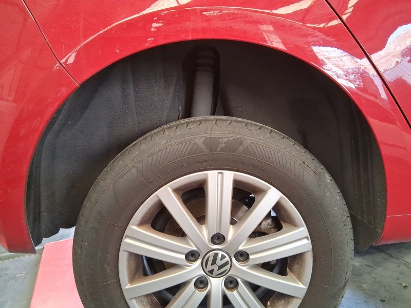 Recambio de plastico pase rueda tras. dch. para volkswagen golf vi (5k1) 1.4 tsi referencia OEM IAM 5K0810972D  