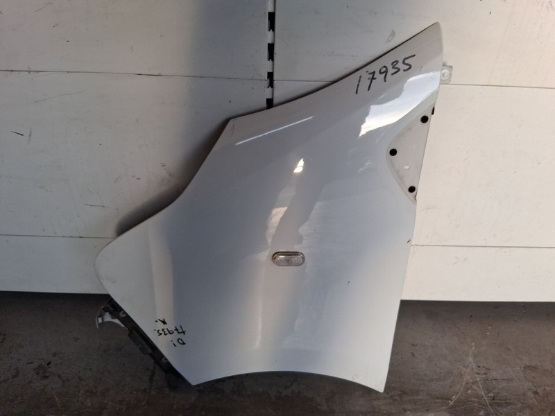 Recambio de aleta delantera izquierda para renault trafic iii autobús (jg_) 1.6 dci 120 (jgmb) referencia OEM IAM 631016242R  