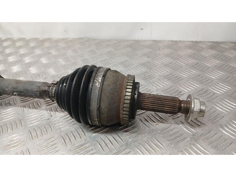 Recambio de transmision delantera derecha para kia cee´d active referencia OEM IAM 495001H211  