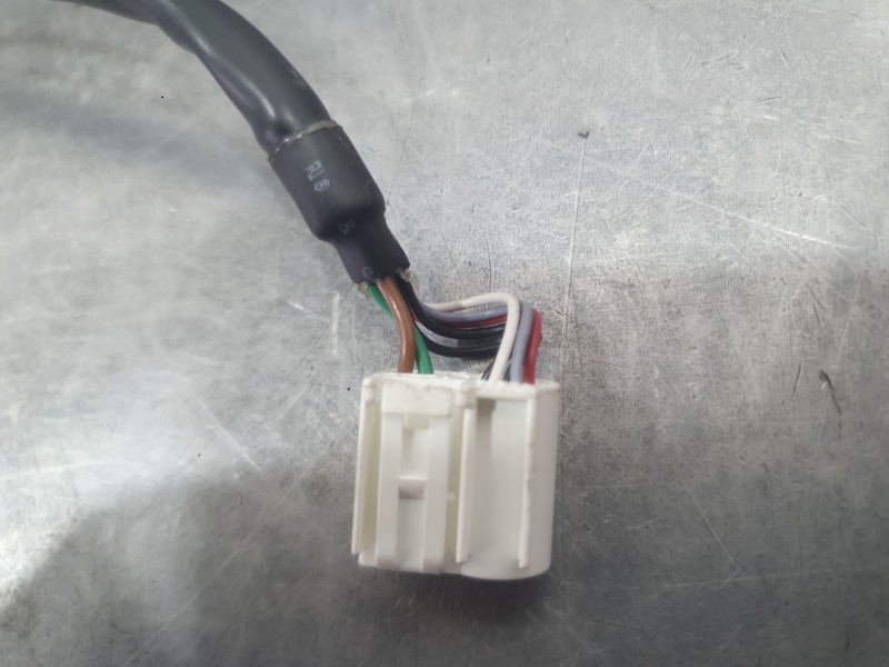 Recambio de retrovisor izquierdo para toyota yaris (_p13_) 1.5 (nsp131_) referencia OEM IAM 87940K0010  